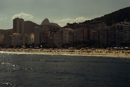 Hotels Built in the Heart of Endless Sands