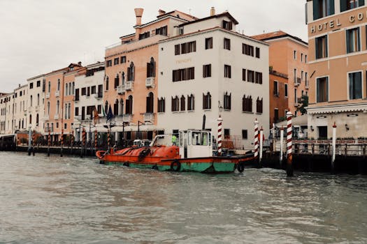 Hotels Surrounded by Venice Canals
