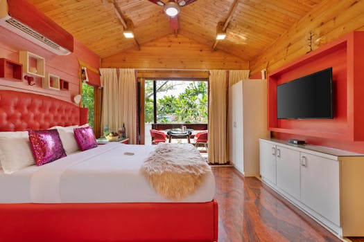 Hotels That Provide Ocean-Side Swing Beds