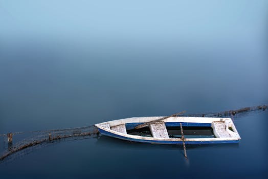 Hotels With Floating Wooden Villas in Blue Bays