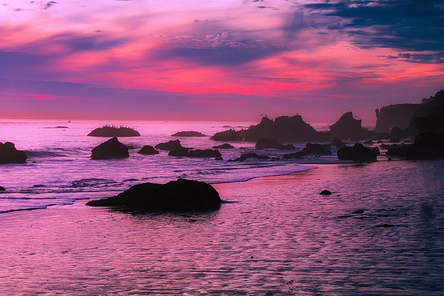 Luxury Villas in Malibu With Cliffside Ocean Views and Sunset