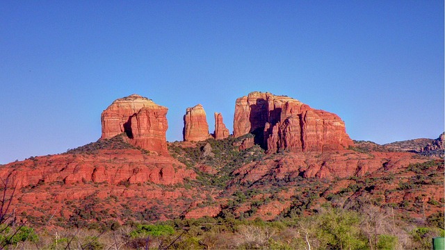 Relax Resorts in Sedona Arizona With Red Rock Landscape